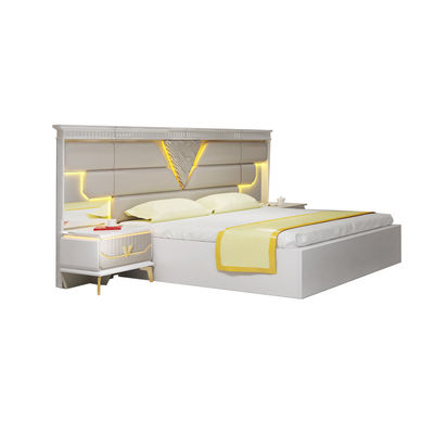 PU Kulit MDF Set Kamar Tidur Mebel Kontrol Modern Meja Samping Emas Lampu Malam