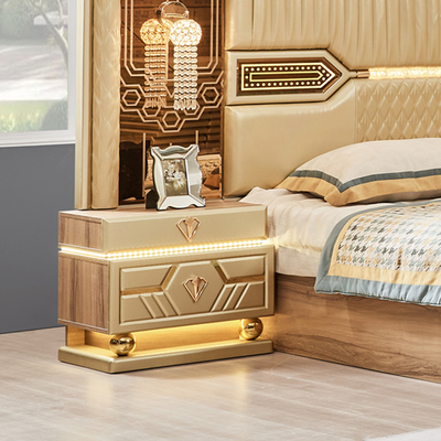 2025 New Modern Design King Size Double Bed Kulit Suite Master Room Set Lengkap Kayu Meja Rumah 5 Piece Set Kamar Tidur